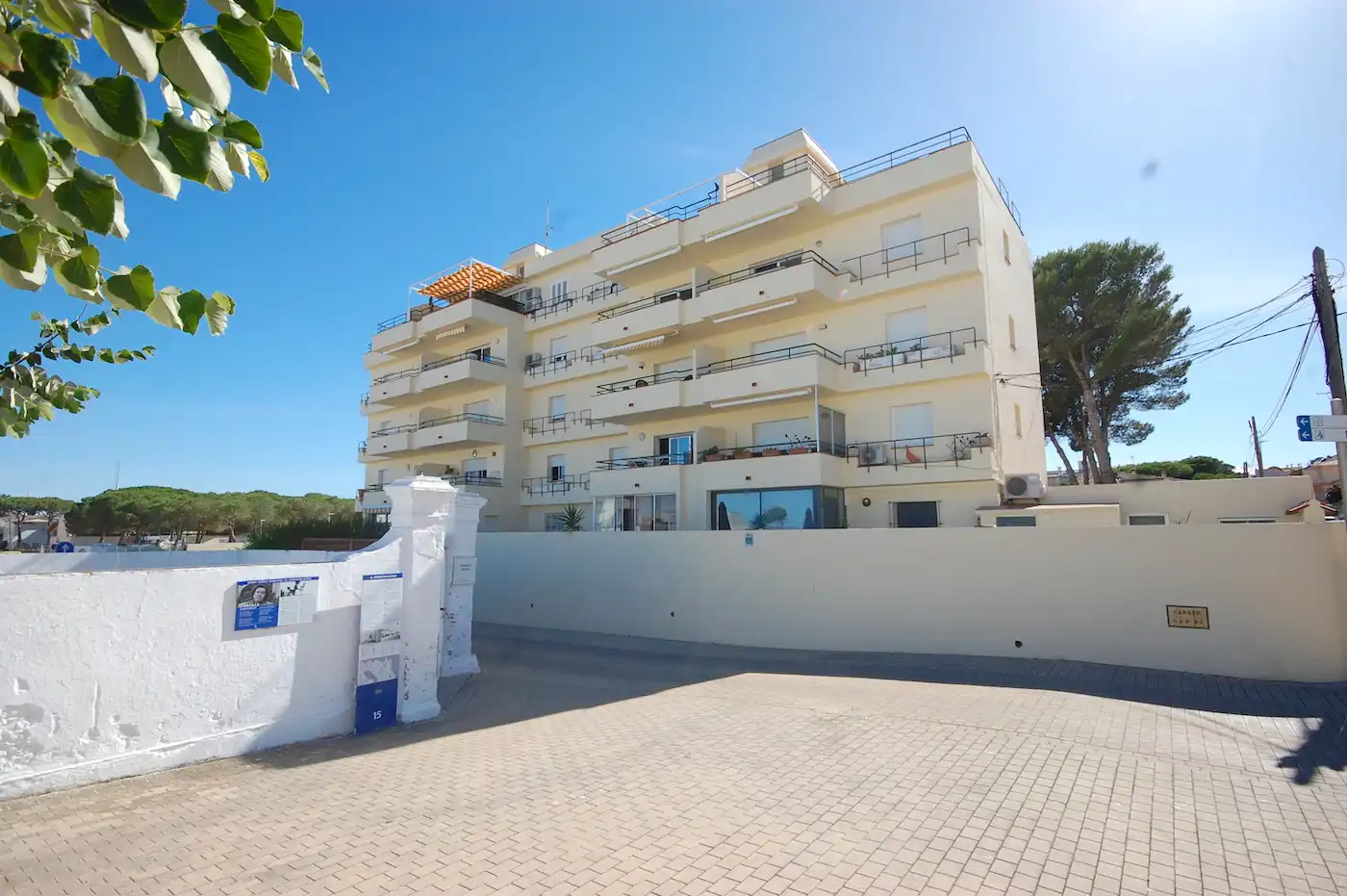 Vista exterior de Apartamento en venta en L'Escala con Aire acondicionado, Calefacción y Terraza