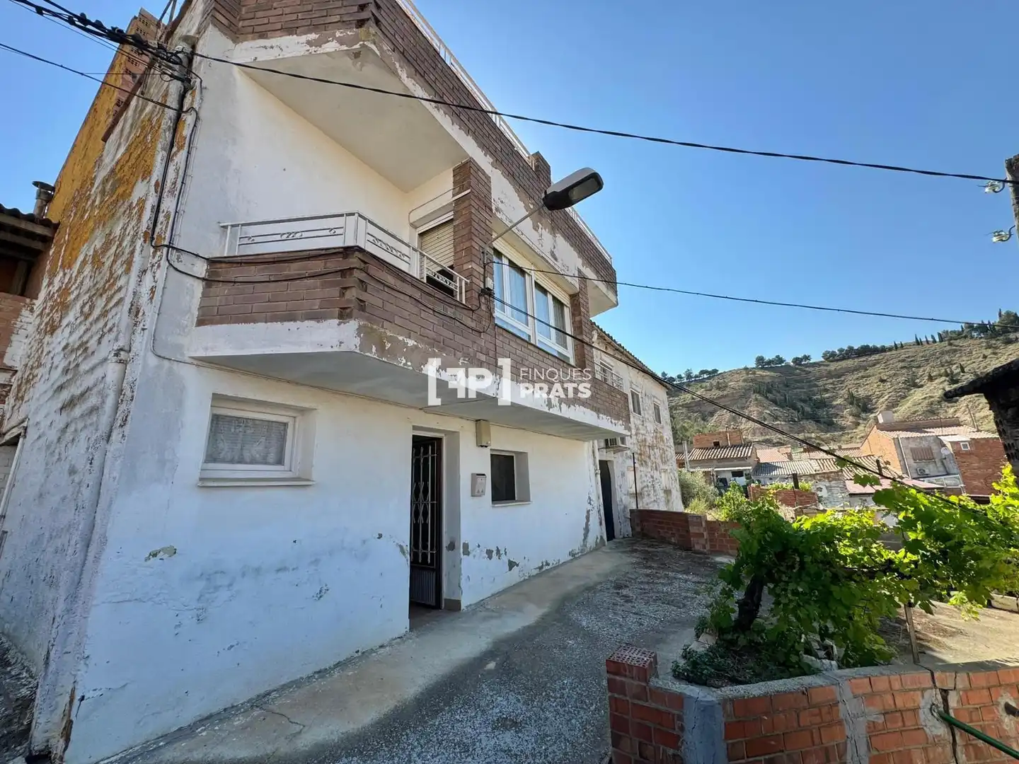 Vista exterior de Casa o xalet en venda en Alguaire amb Aire condicionat