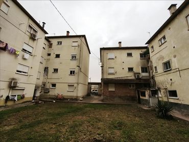 Piano terra in vendita a Verneda