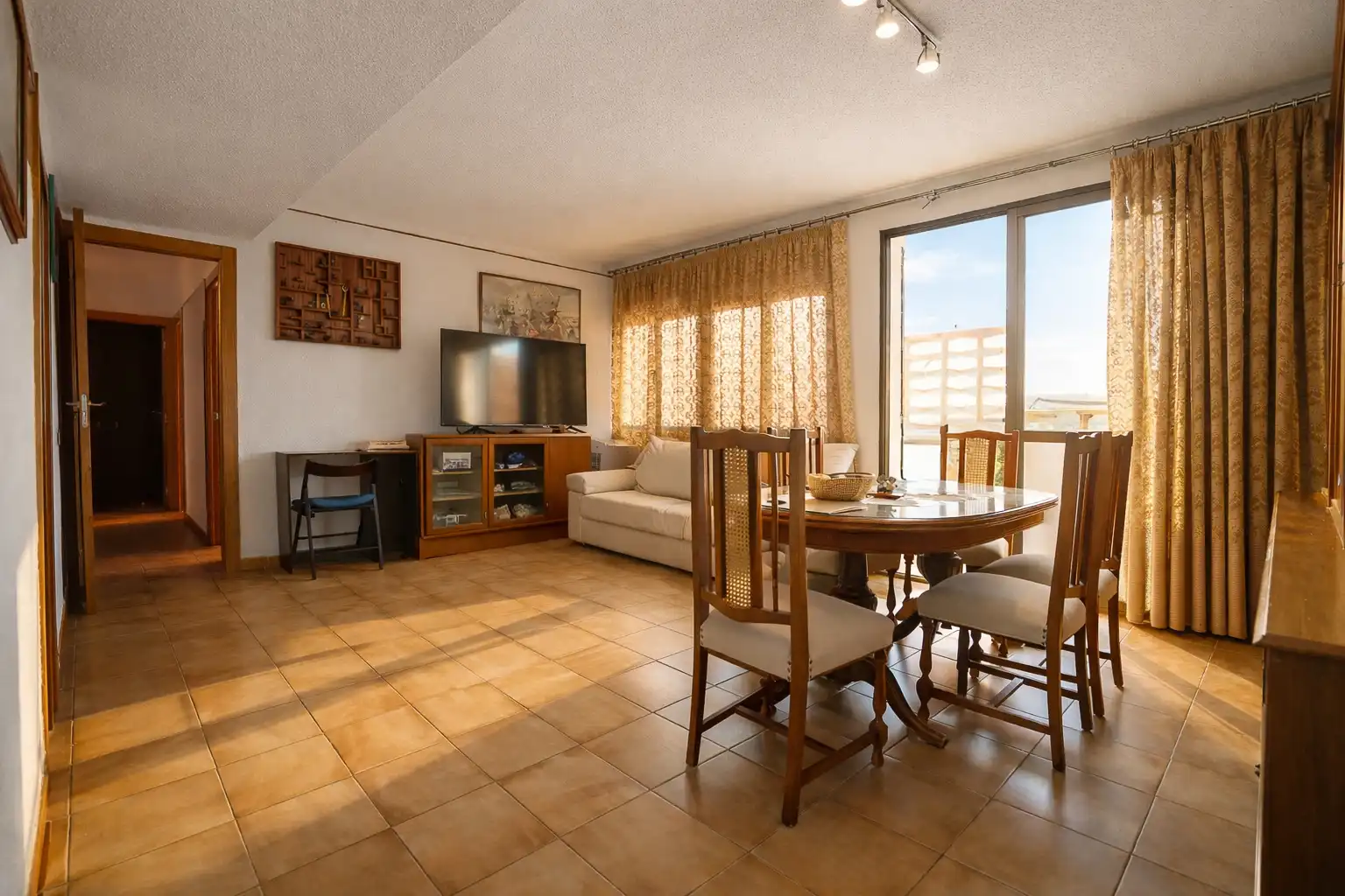 Piso con ascensor en venta en Carrer d'Astorga, imagen 2