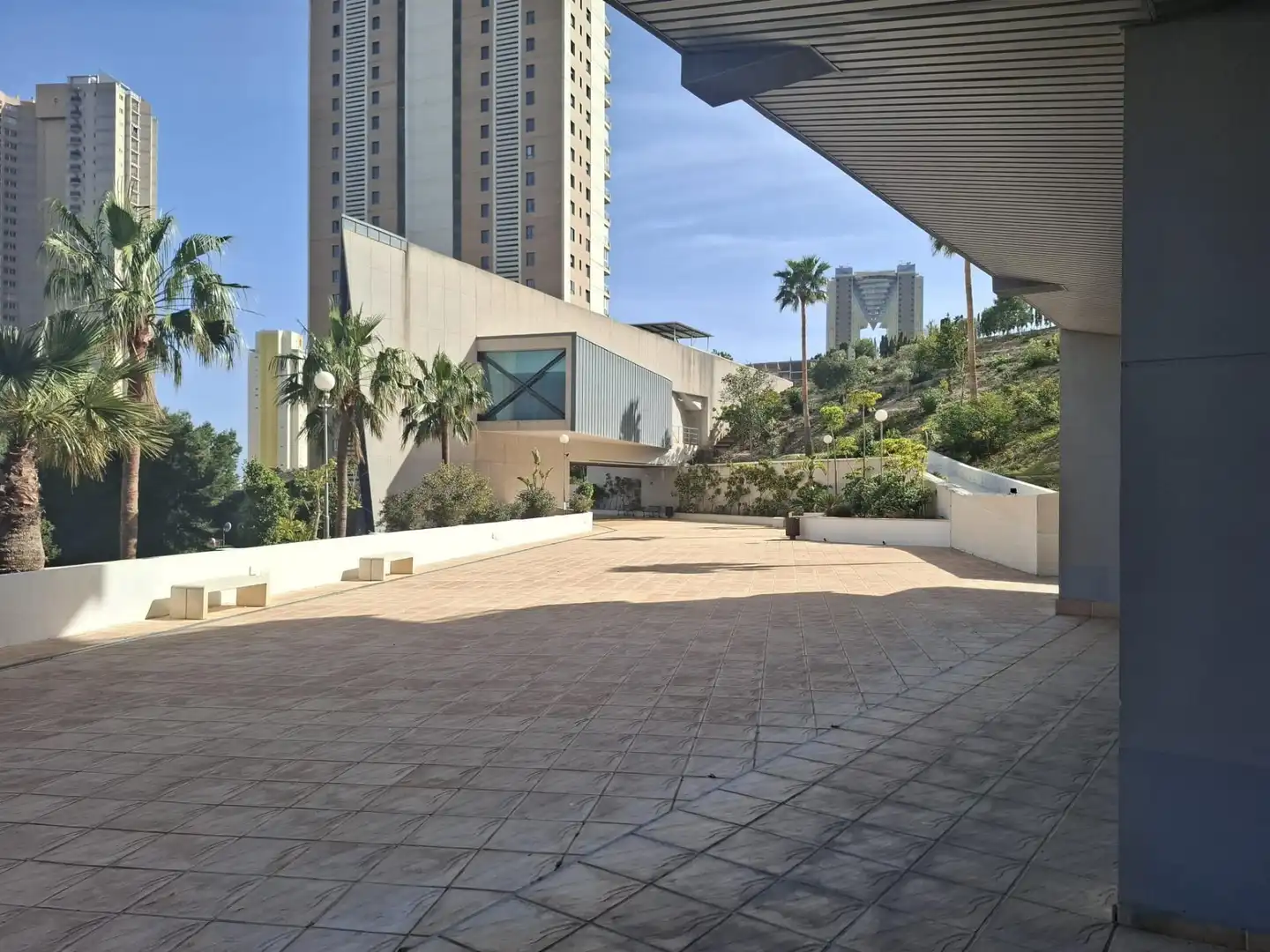 Vista exterior de Apartament de lloguer en Benidorm amb Aire condicionat, Calefacció i Terrassa