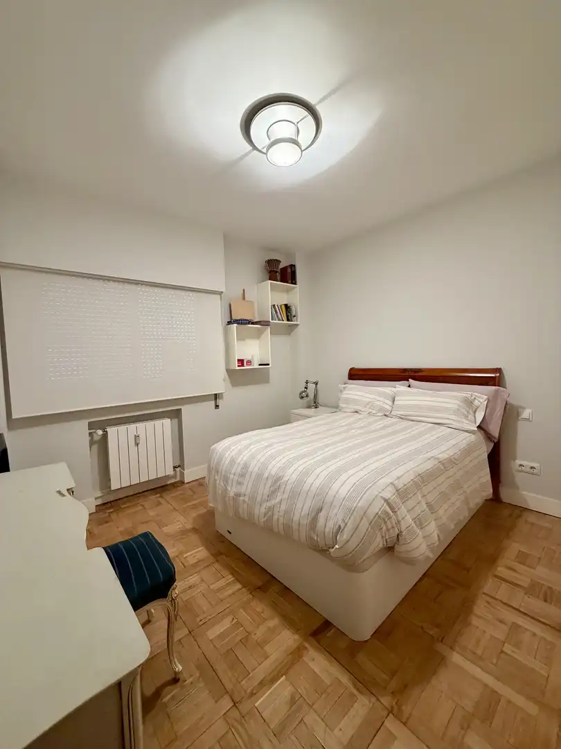 Dormitori de Pis en venda en Madrid amb Parquet, Traster i Piscina