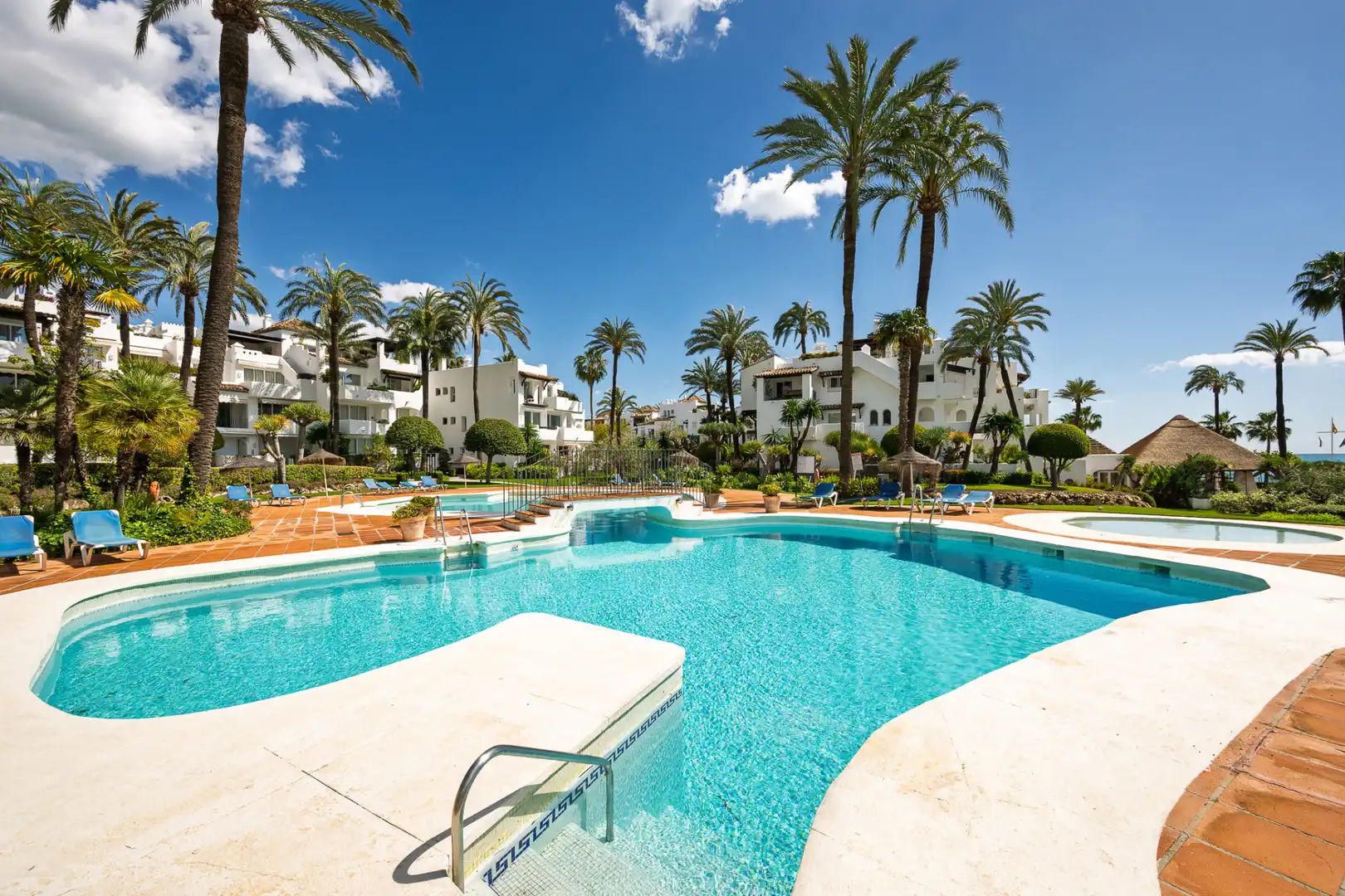 Garden of Ground floor for sale in Estepona  with Air Conditioner, Terrace and Swimming Pool