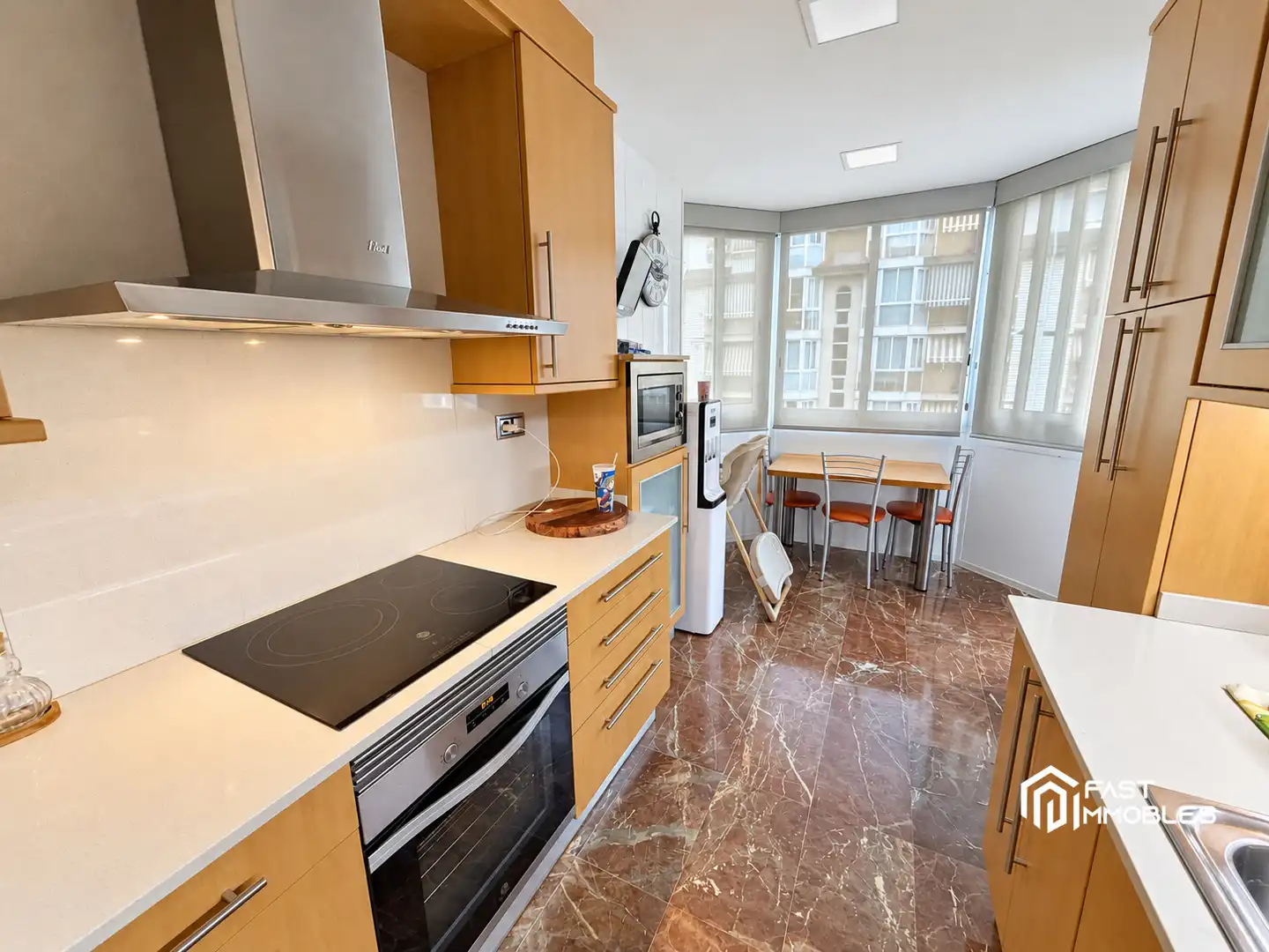 Kitchen of Flat for sale in Ponent
