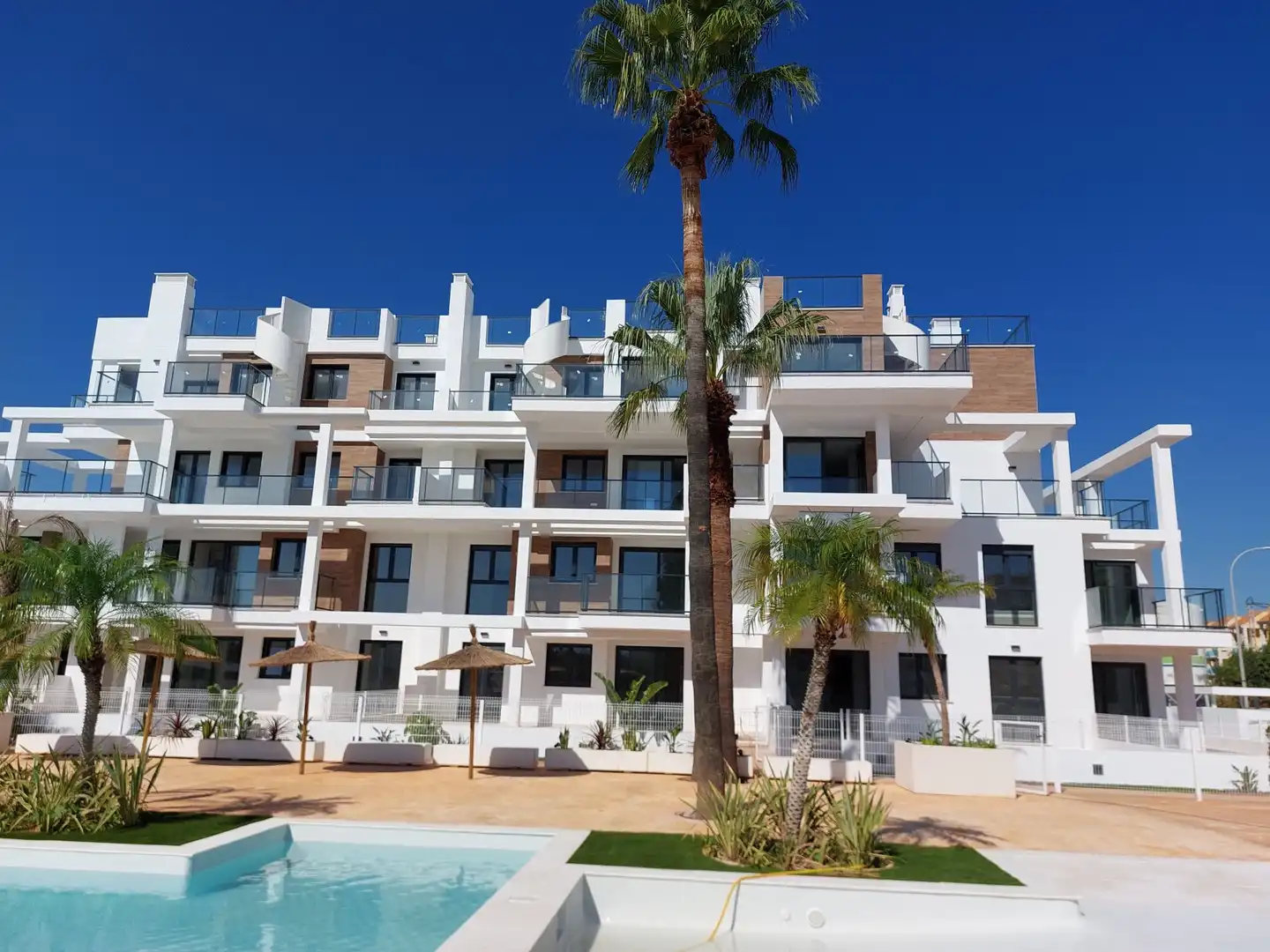 Vista exterior de Ático en venta en Dénia con Aire acondicionado, Calefacción y Terraza