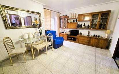 Living room of Flat for sale in  Valencia Capital  with Air Conditioner, Heating and Balcony