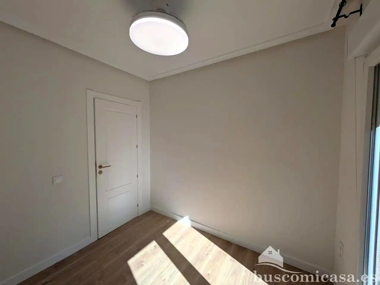 Flat for rent in Calle Canalejas, Centro ciudad