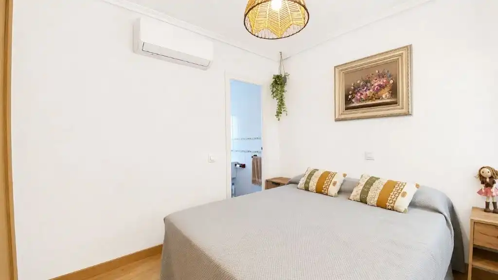 Dormitori de Casa o xalet en venda en Cadalso de los Vidrios amb Aire condicionat, Calefacció i Jardí privat