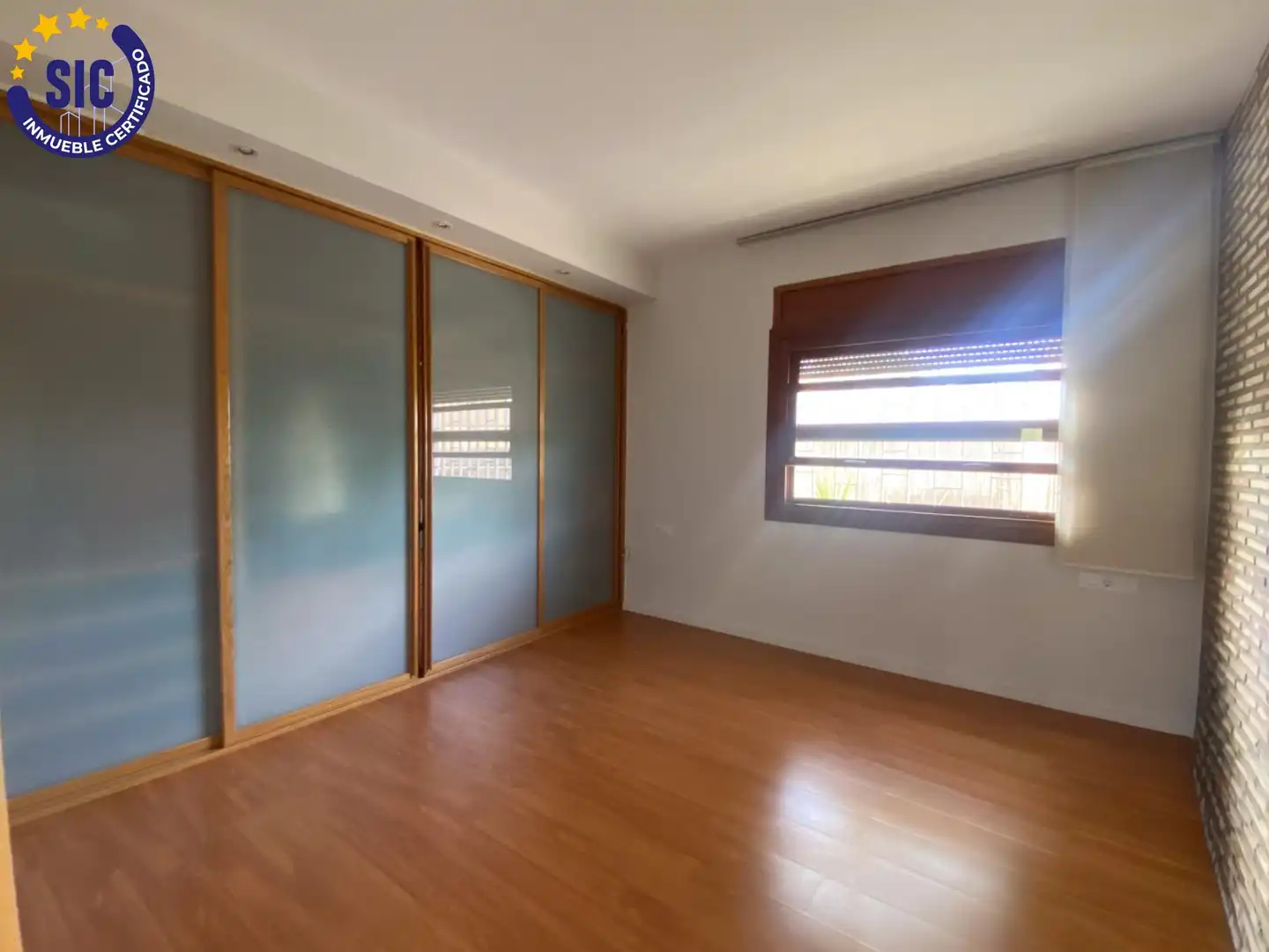 Habitación de Casa o chalet en venta en Torrent con Aire acondicionado, Calefacción y Jardín privado