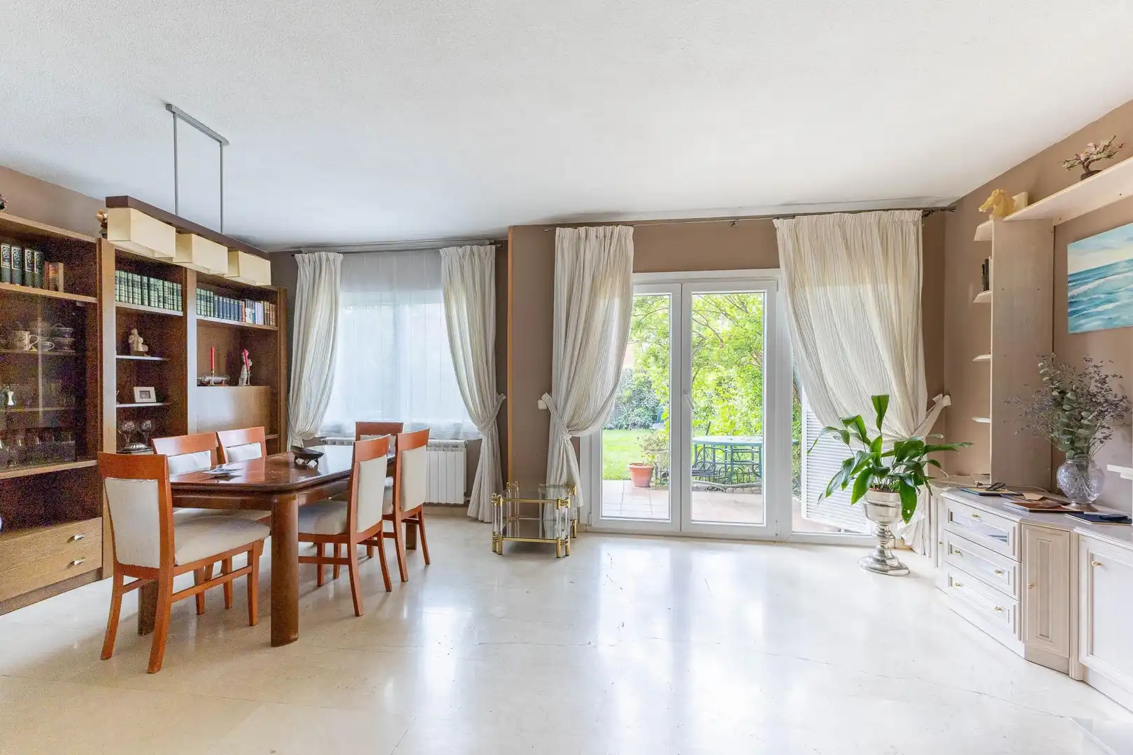 Casa adosada en venta en La Pizarra