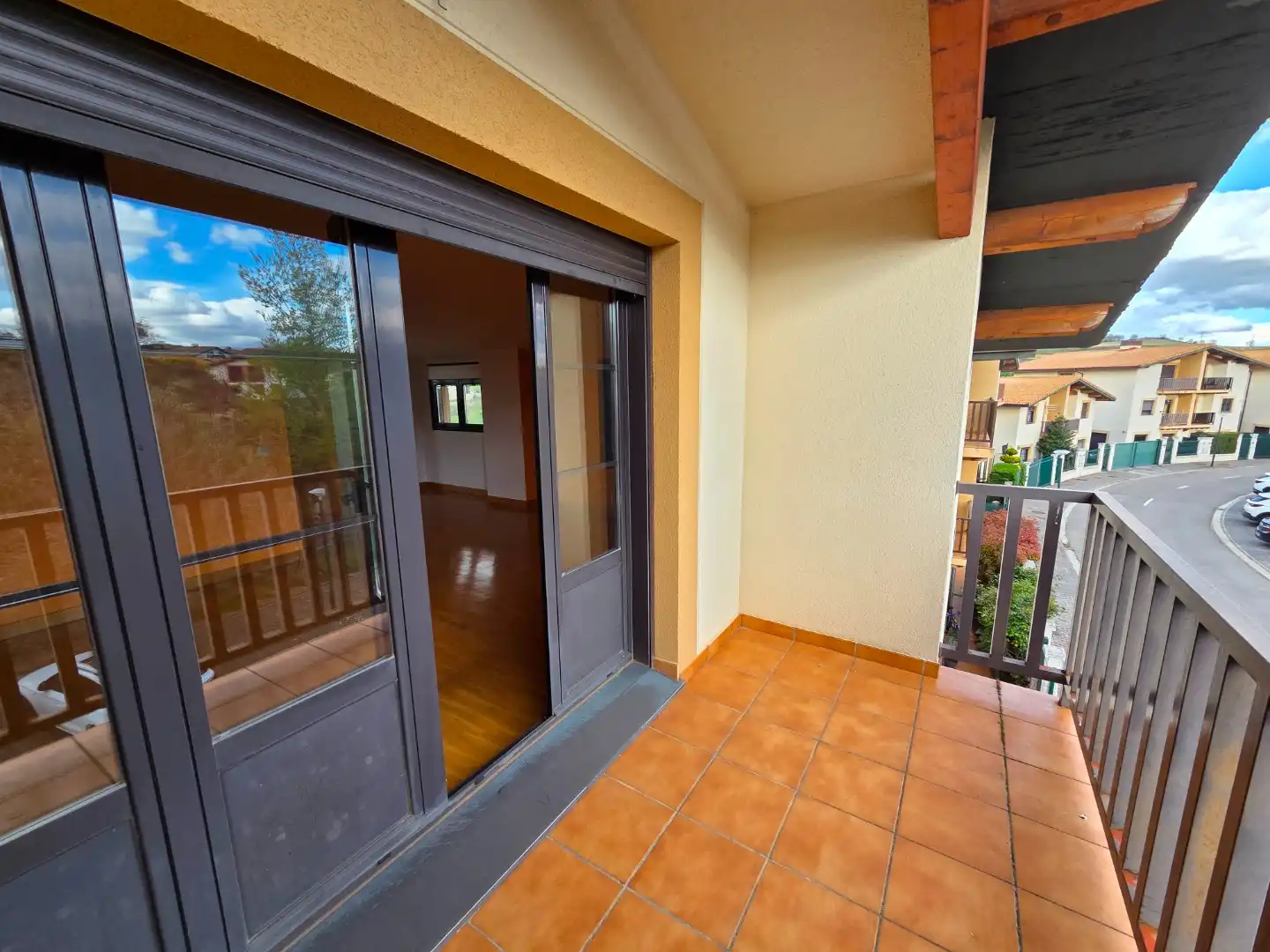 Terraza de Casa adosada en venta en Cardeñadijo con Calefacción, Jardín privado y Terraza