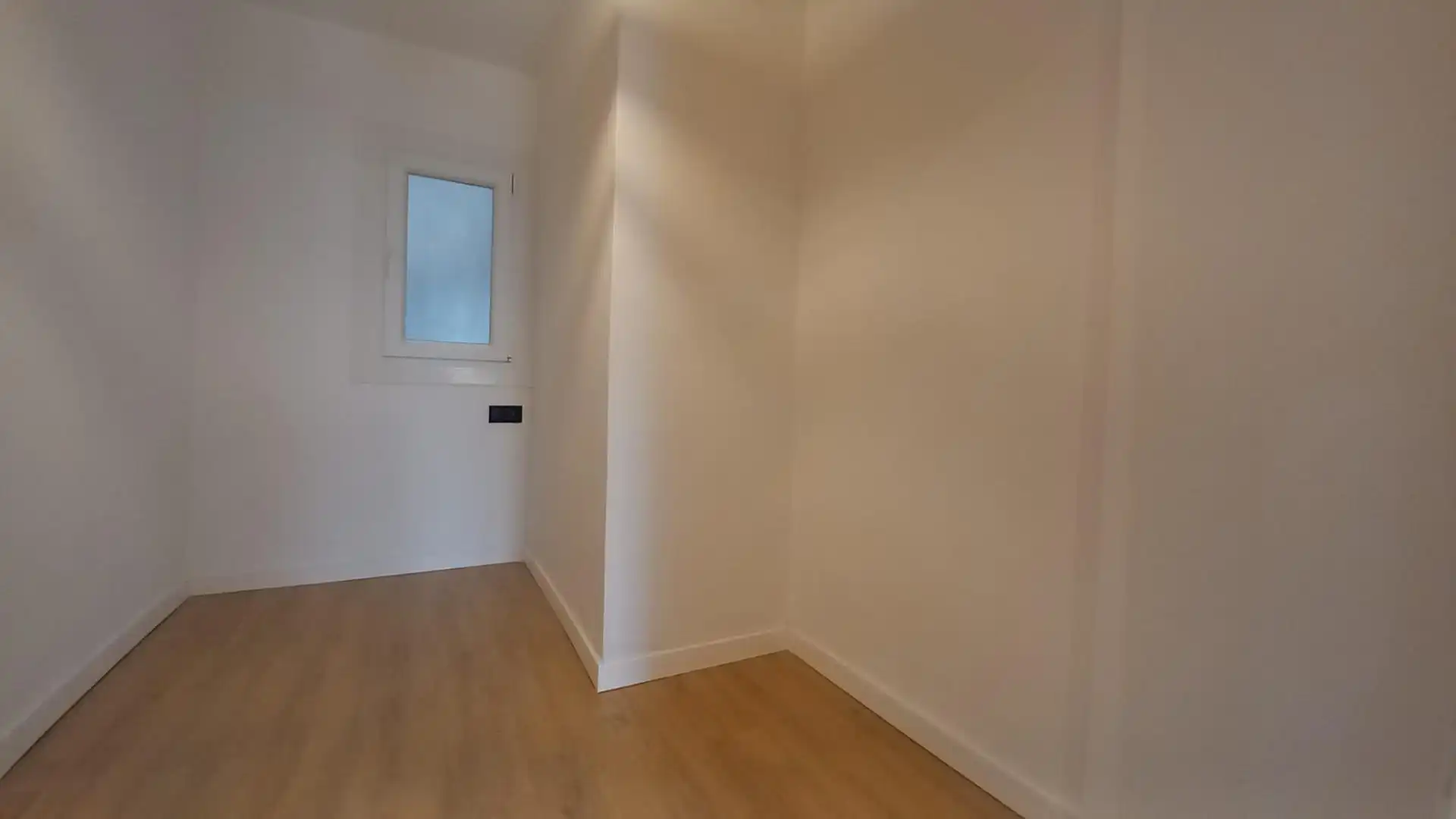 Schlafzimmer von Wohnung zum Verkauf in Vilanova i la Geltrú mit Parkett
