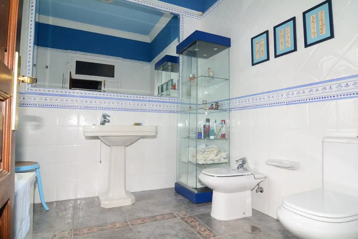 Bany de Casa o xalet en venda en Llanes amb Calefacció, Jardí privat i Traster