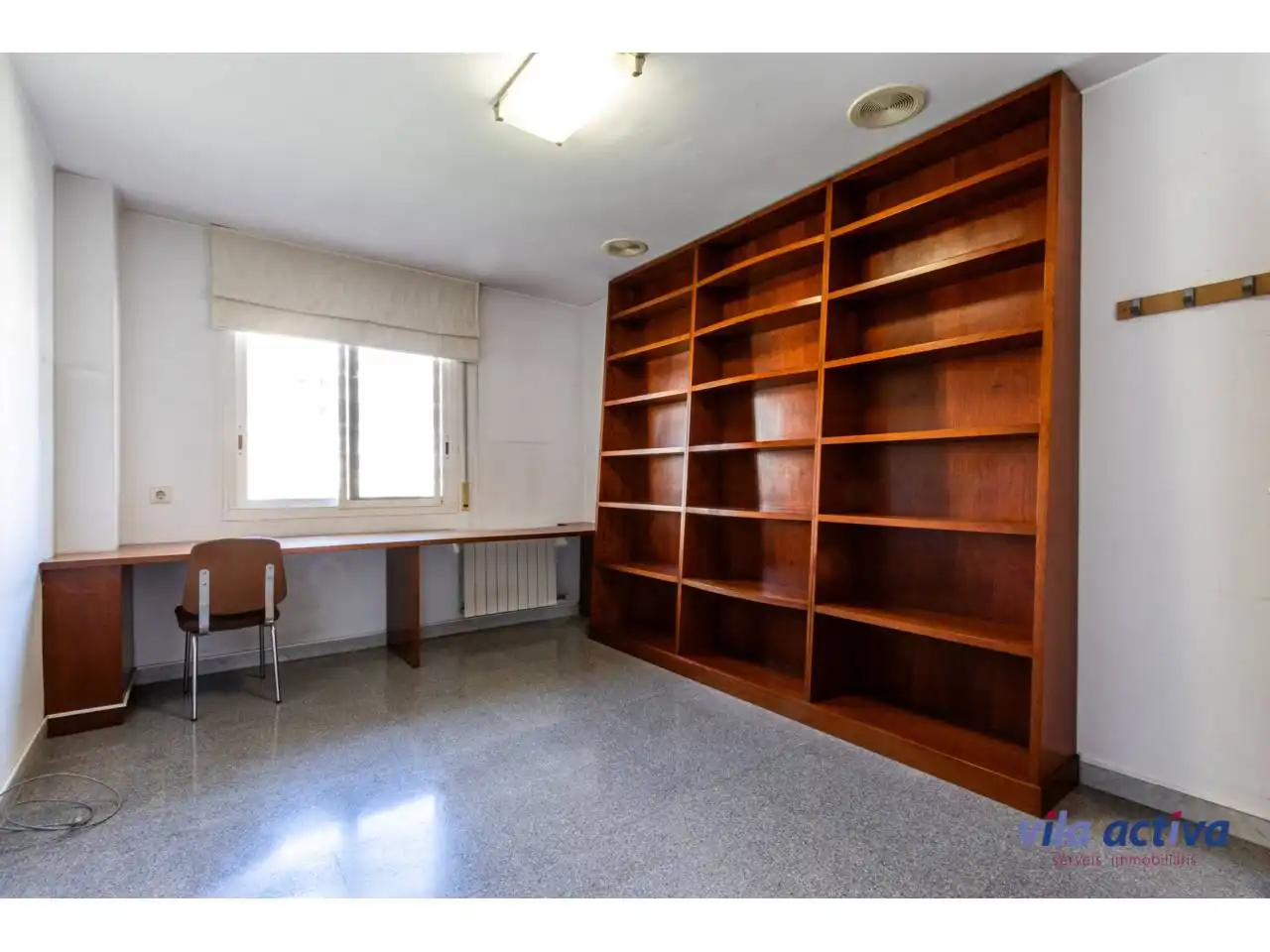 Habitación de Dúplex en venta en Terrassa con Aire acondicionado, Calefacción y Terraza