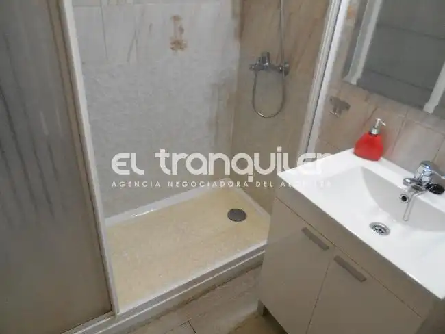 Penthouse with lift to rent in Calle Torres Miranda, imagen 11