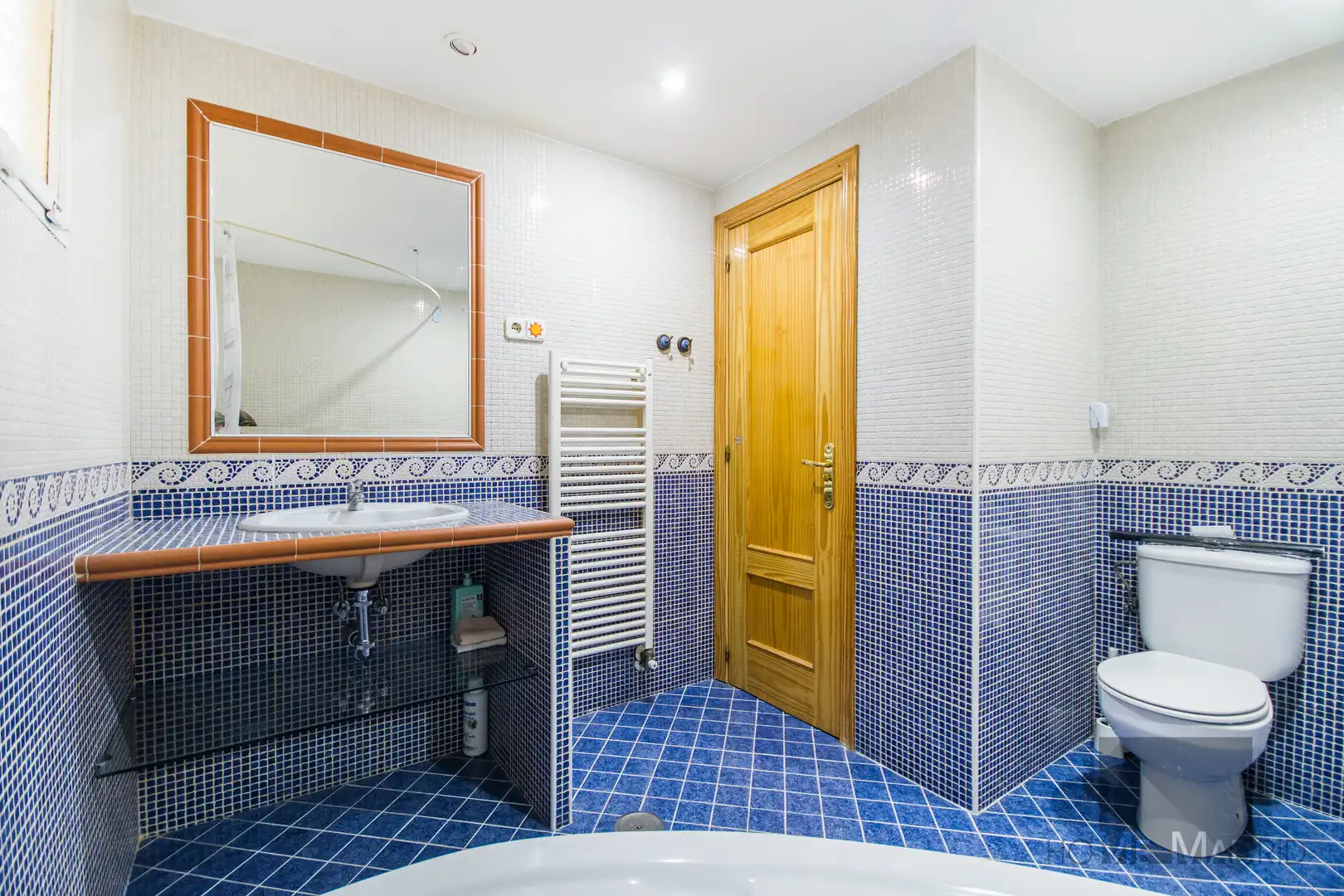 Baño de Piso en venta en Coslada con Calefacción, Parquet y Terraza