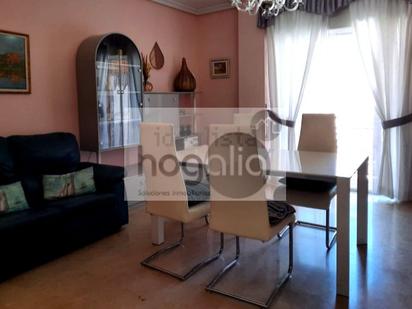 Living room of Flat to rent in  Sevilla Capital  with Air Conditioner, Terrace and Furnished