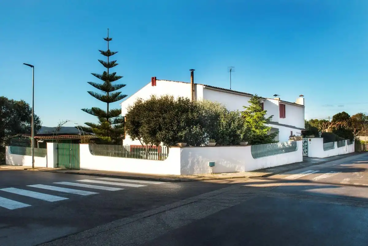 Vista exterior de Casa o chalet en venta en Sant Cugat Sesgarrigues con Calefacción, Jardín privado y Terraza