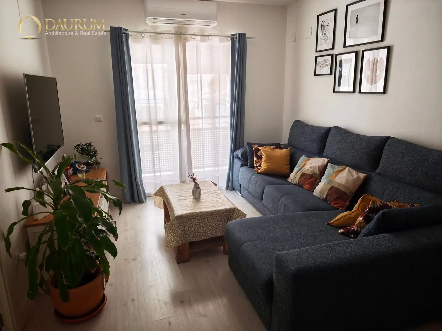 Sala d'estar de Pis en venda en Utrera amb Aire condicionat, Calefacció i Terrassa