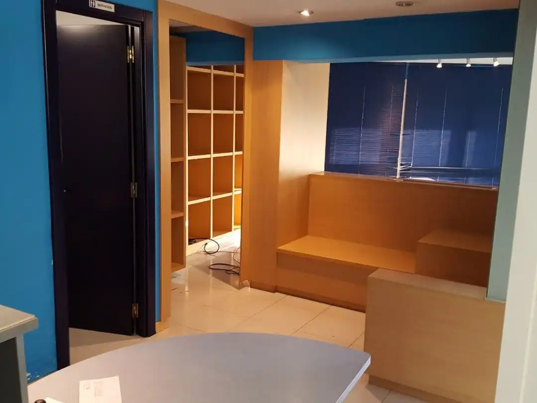Office for sale in Ribeira  with Internet