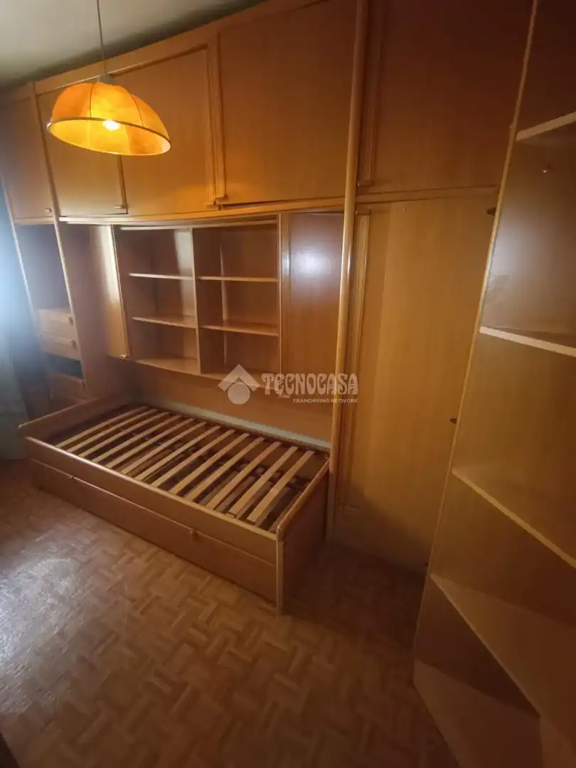 Dormitori de Pis en venda en Madrid amb Parquet