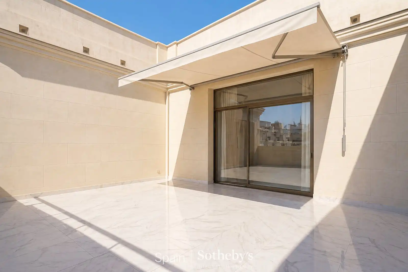 Terrassa de Apartament en venda en Madrid amb Aire condicionat, Calefacció i Terrassa