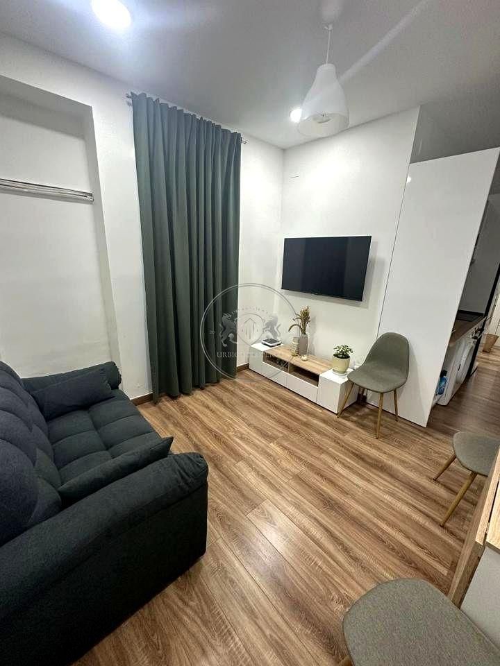 Sala d'estar de Planta baixa en venda en  Madrid Capital amb Aire condicionat i Moblat