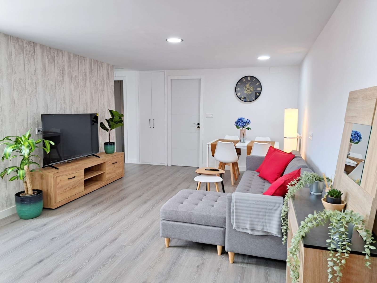 Sala d'estar de Apartament per a compartir en  Zaragoza Capital amb Aire condicionat i Terrassa