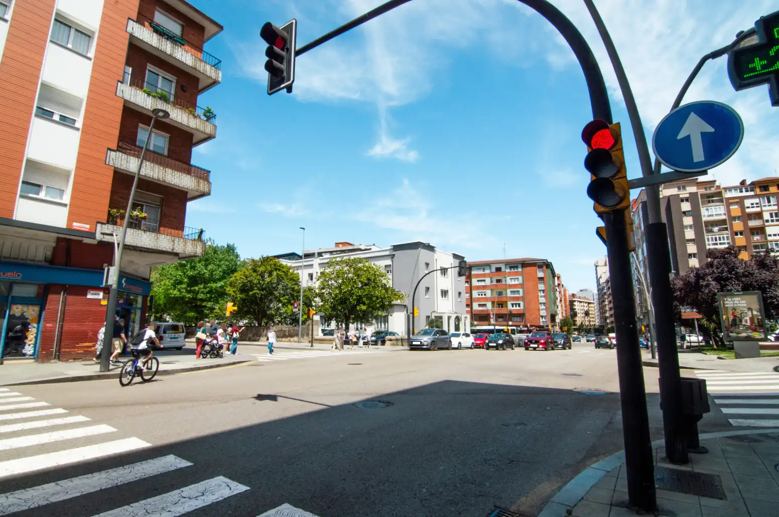 Vista exterior de Traster en venda en Gijón 
