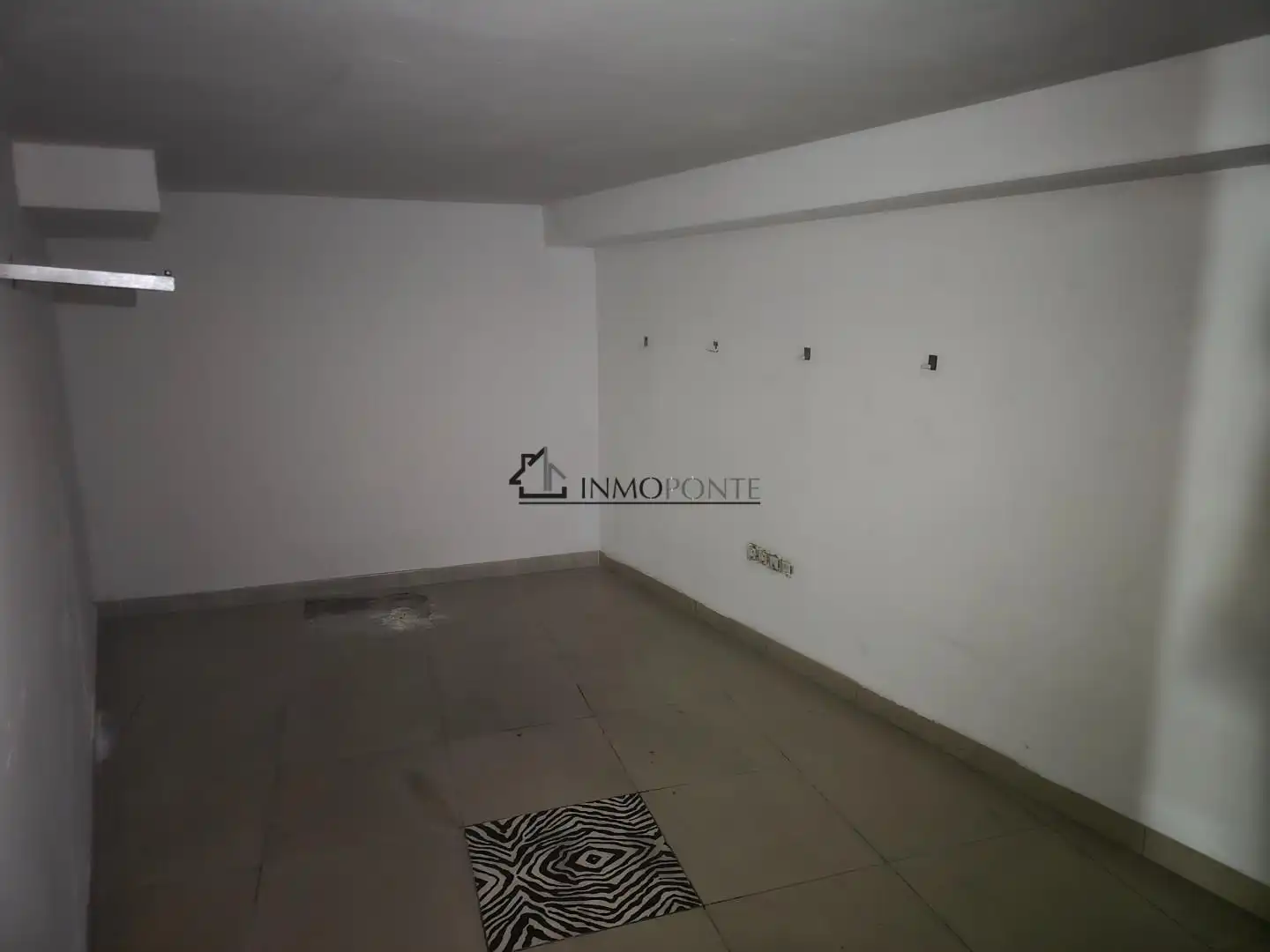 Business premises for sale in Zona Fernández Ladreda, imagen 9