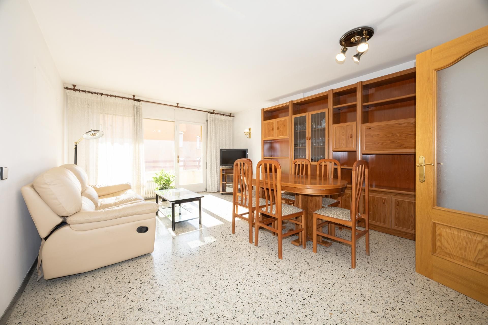 Pis en venda a de Raimon d'Abadal, Remei - La Guixa