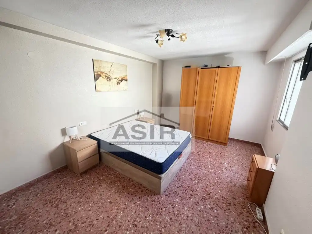Schlafzimmer von Dachboden zum Verkauf in Alzira mit Terrasse