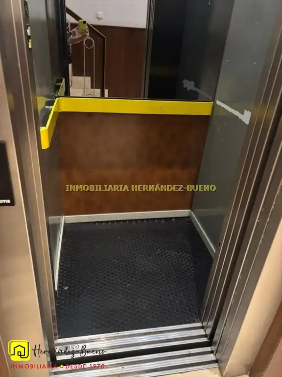 Aparcament de Pis en venda en Salamanca amb Aire condicionat, Calefacció i Moblat