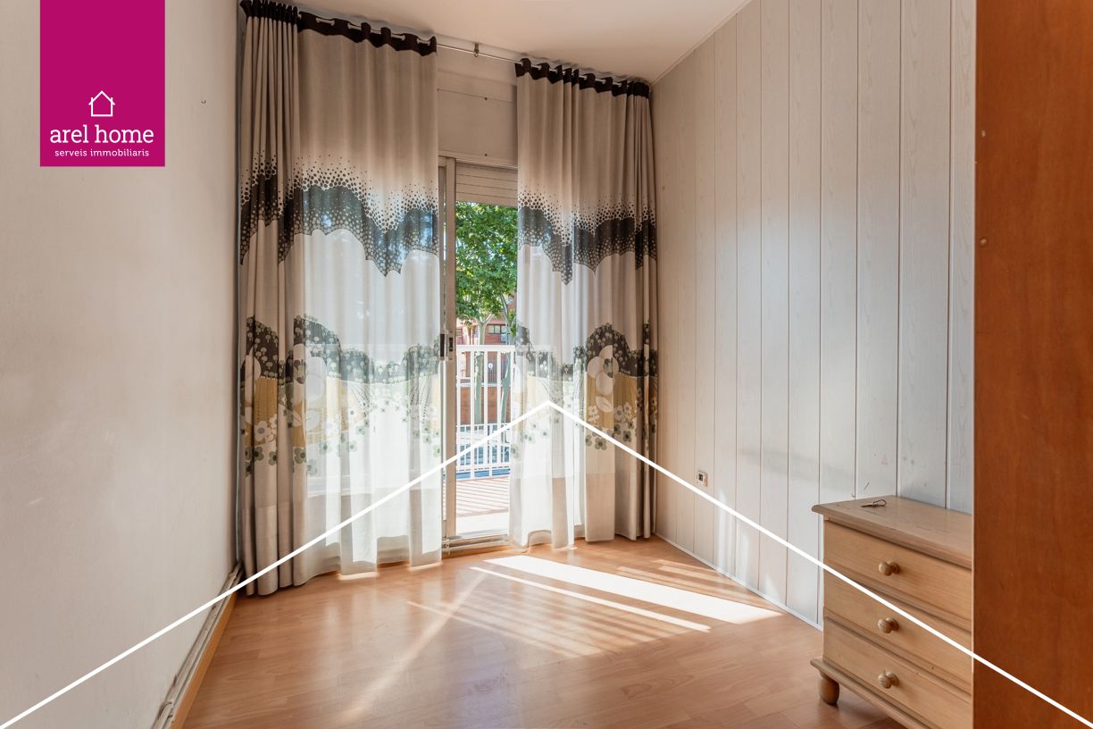Bedroom of Flat for sale in Esplugues de Llobregat  with Heating and Balcony