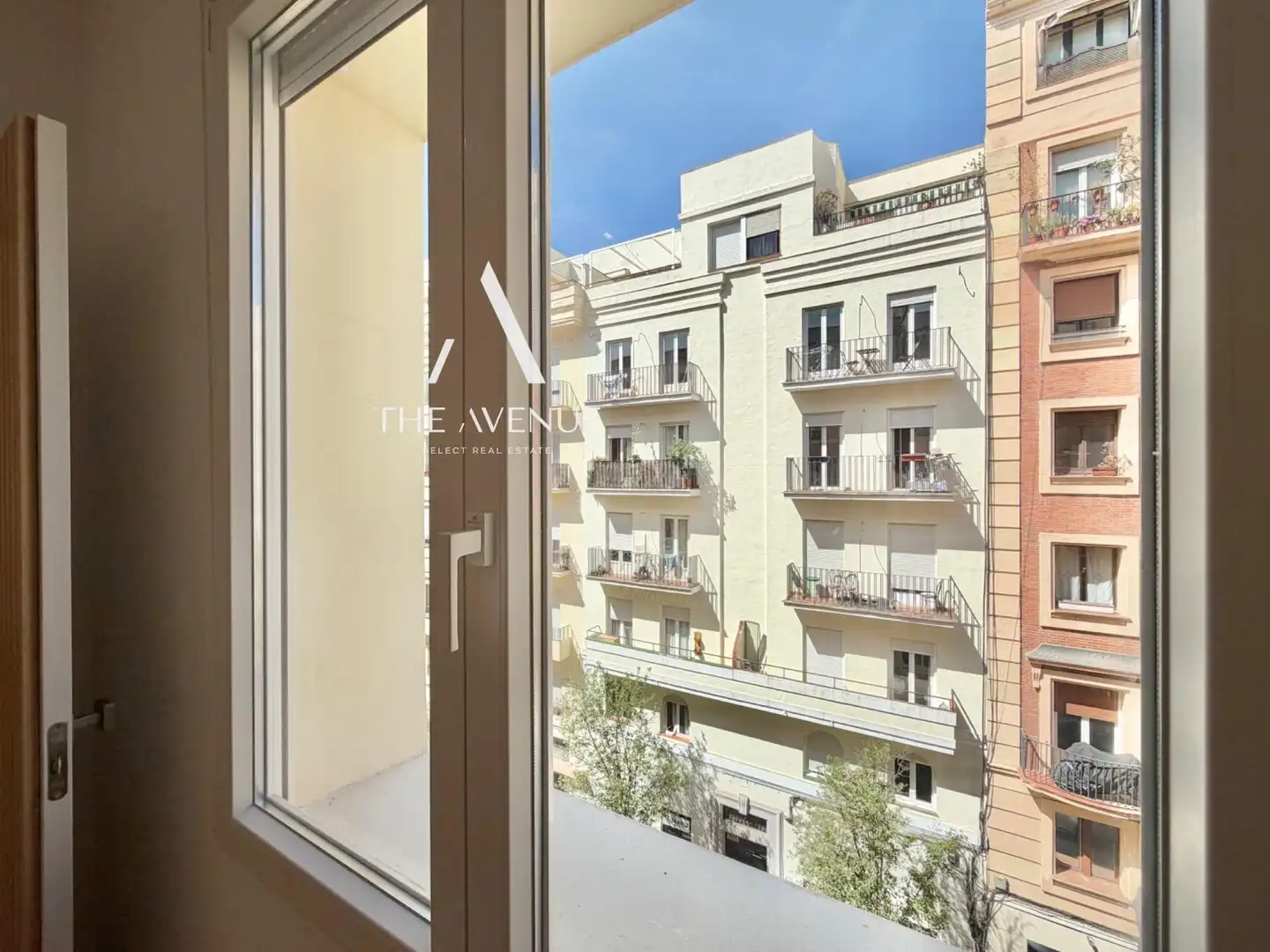 Bedroom of Apartments for sale in Madrid  with Heating