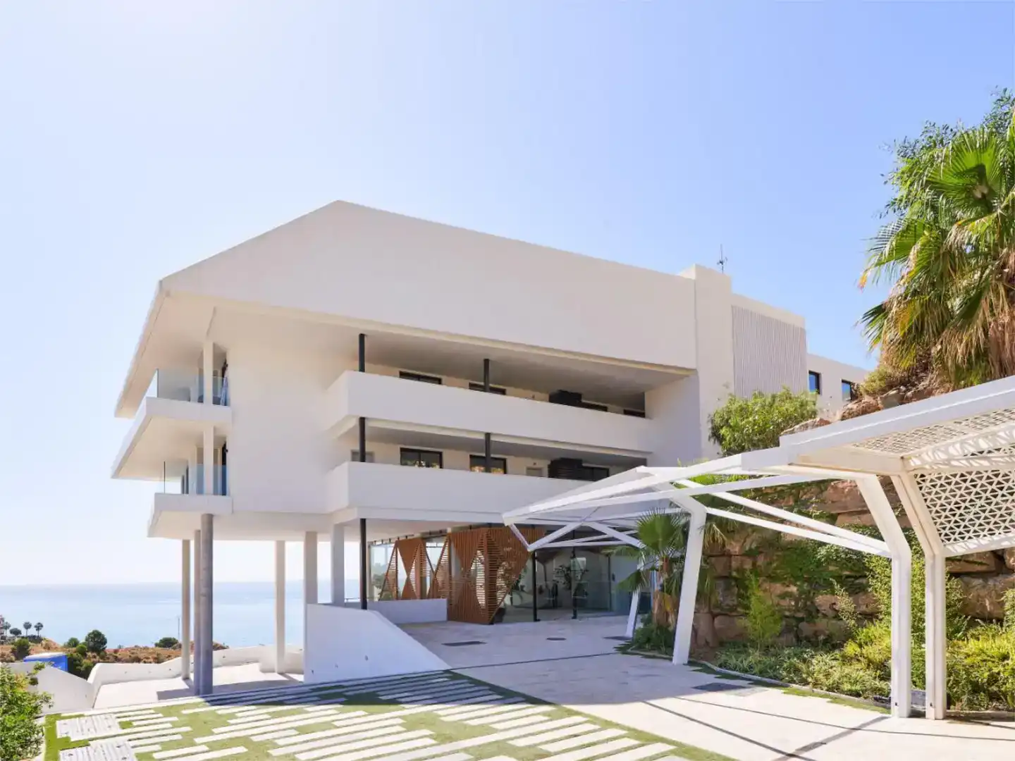 Vista exterior de Pis en venda en Fuengirola amb Aire condicionat, Piscina i Balcó