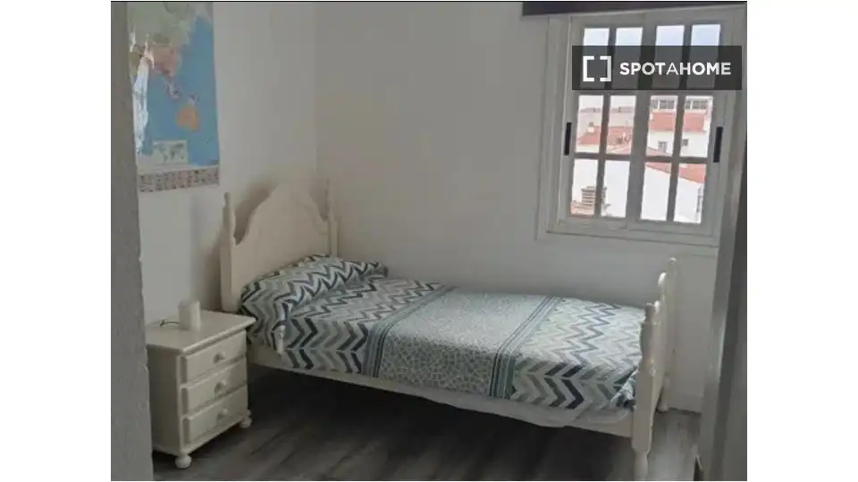 Room in Radazul