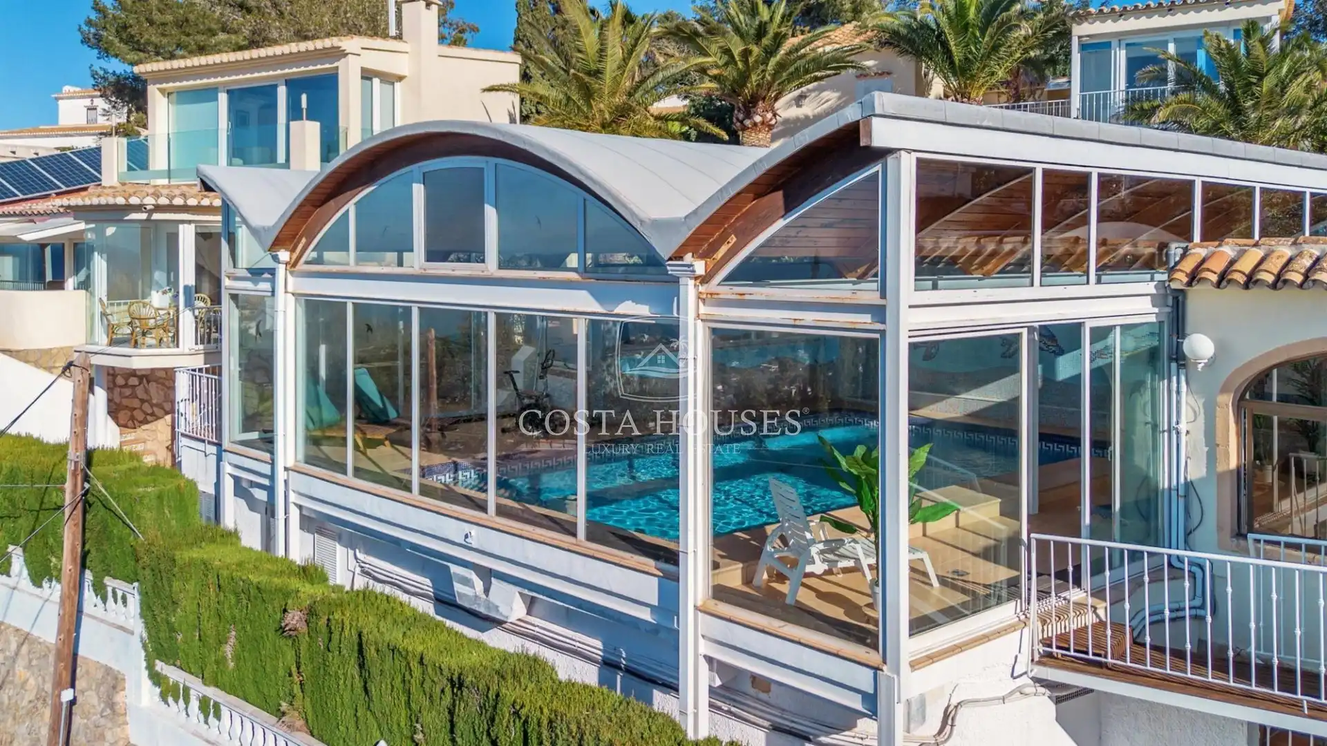 Swimming pool of Houses for sale in Dénia  with Air Conditioner, Heating and Private garden