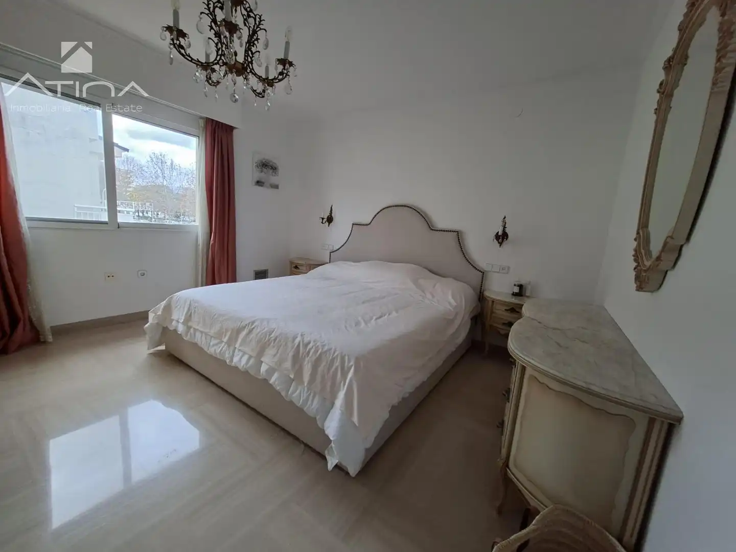 Schlafzimmer von Haus oder Chalet zum Verkauf in Gandia mit Klimaanlage, Privatgarten und Terrasse