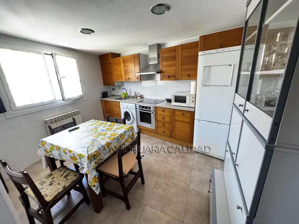 Kitchen of Flat for rent in Burgos  with Heating and Furnished