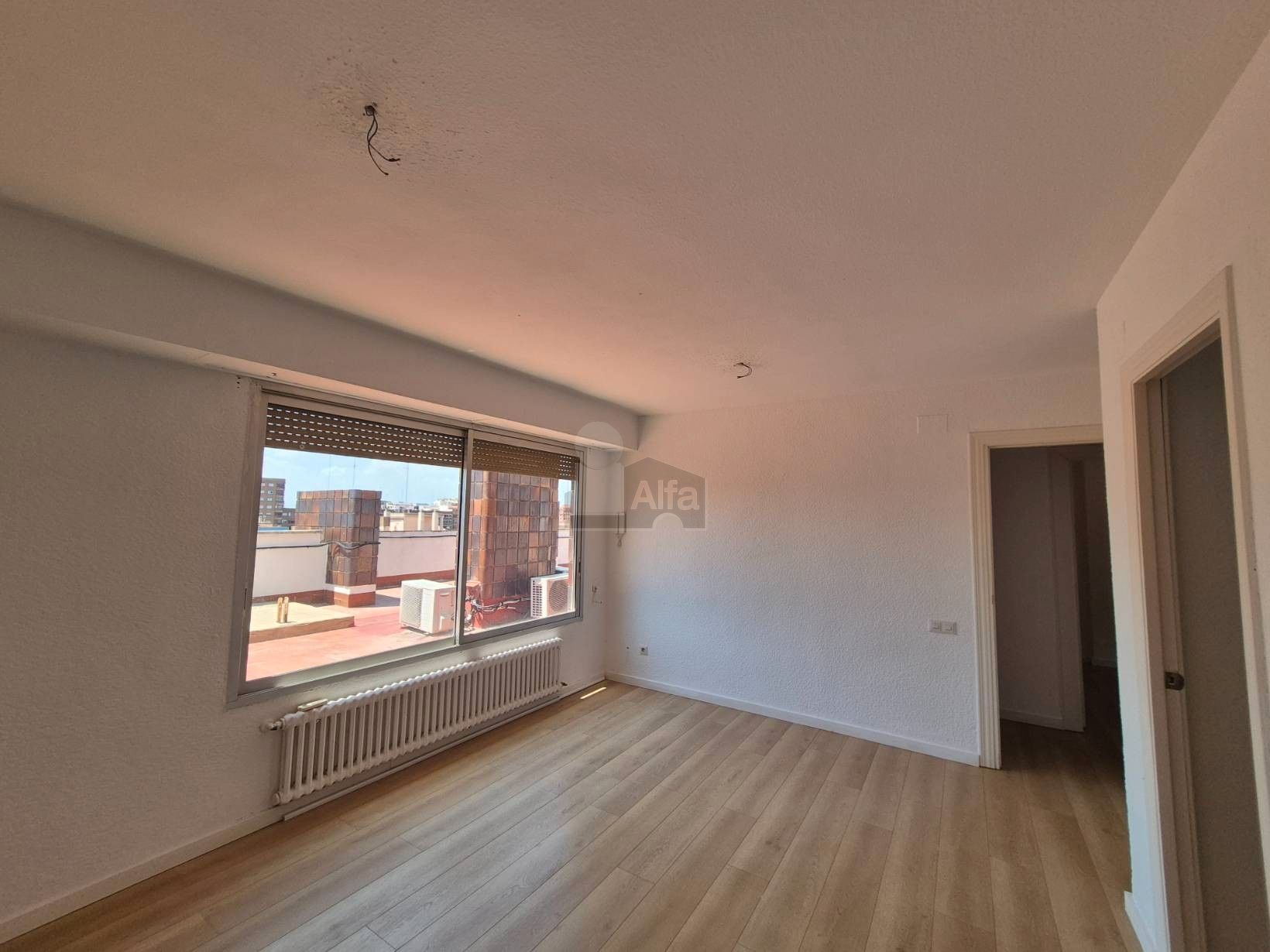 Bedroom of Flat to rent in  Valencia Capital  with Air Conditioner, Terrace and Storage room