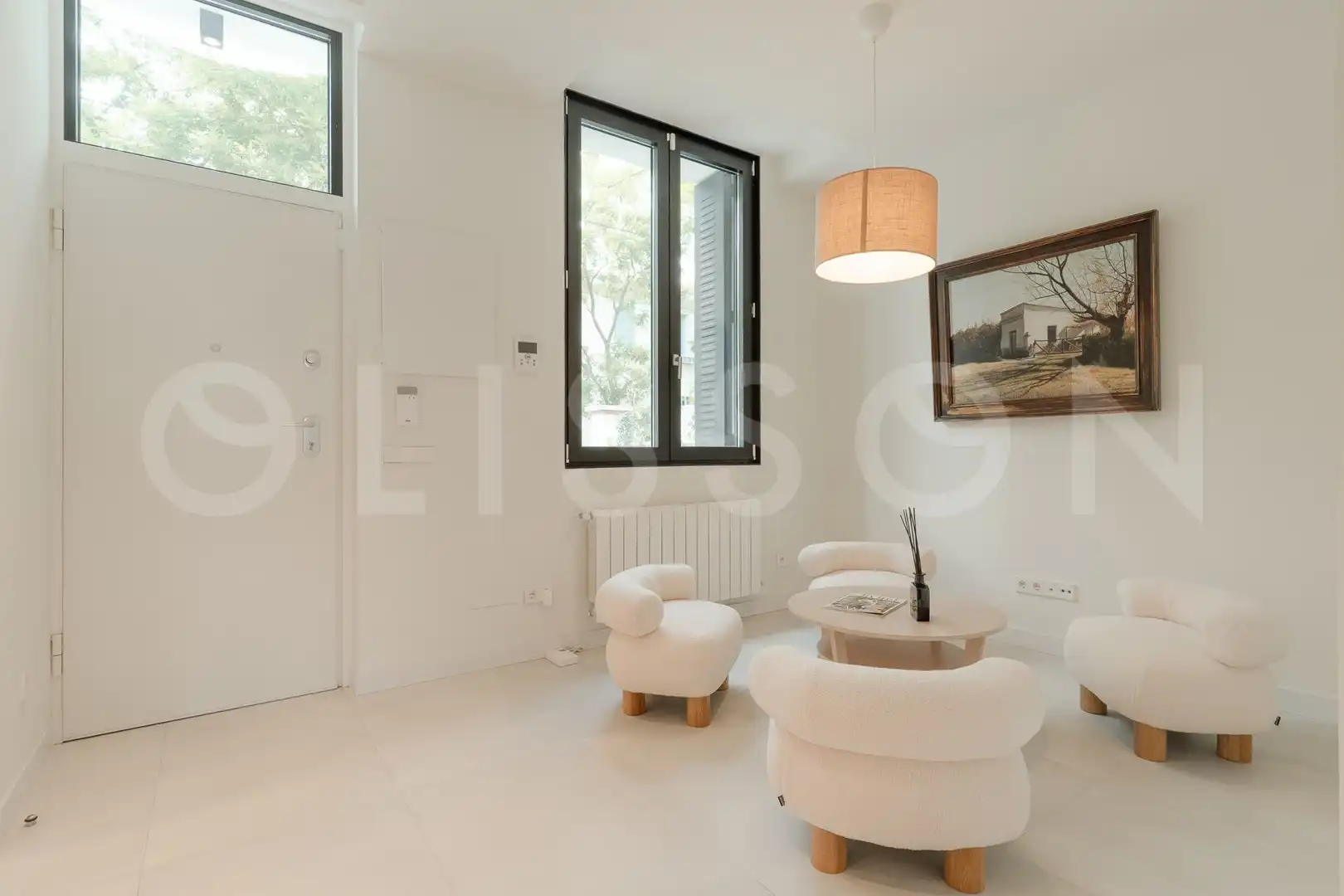 Living room of Houses for sale in Madrid  with Air Conditioner, Heating and Private garden