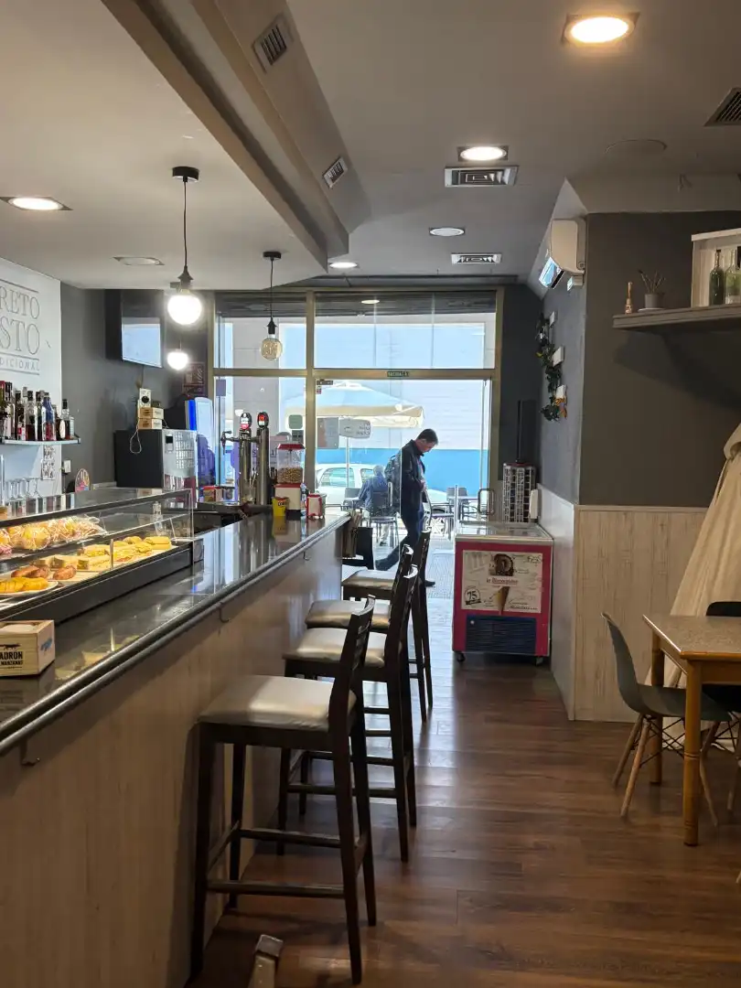 Commercial properties for sale in  Logroño  with Air Conditioner, Heating and Terrace