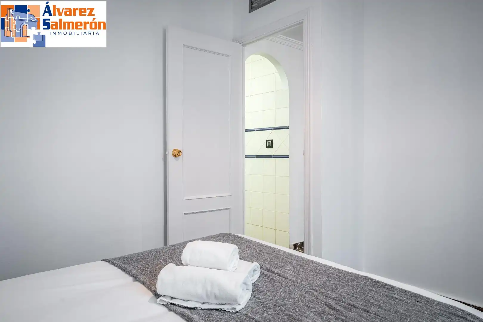 Habitación de Piso en venta en Granada