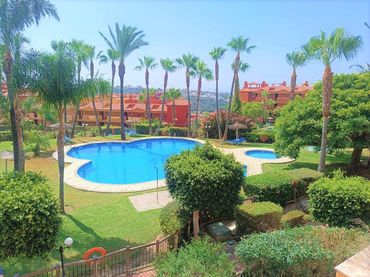 Apartament amb piscina en venda a Elviria - Cabopino