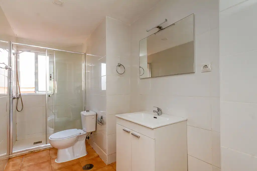 Baño de Piso en venta en Madrid con Aire acondicionado y Calefacción