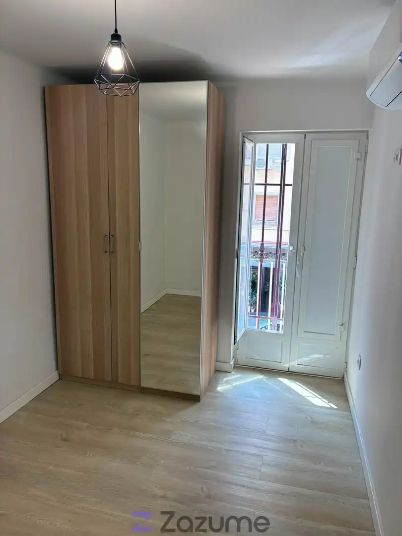 Habitación de Piso de alquiler en Madrid con Aire acondicionado, Calefacción y Horno