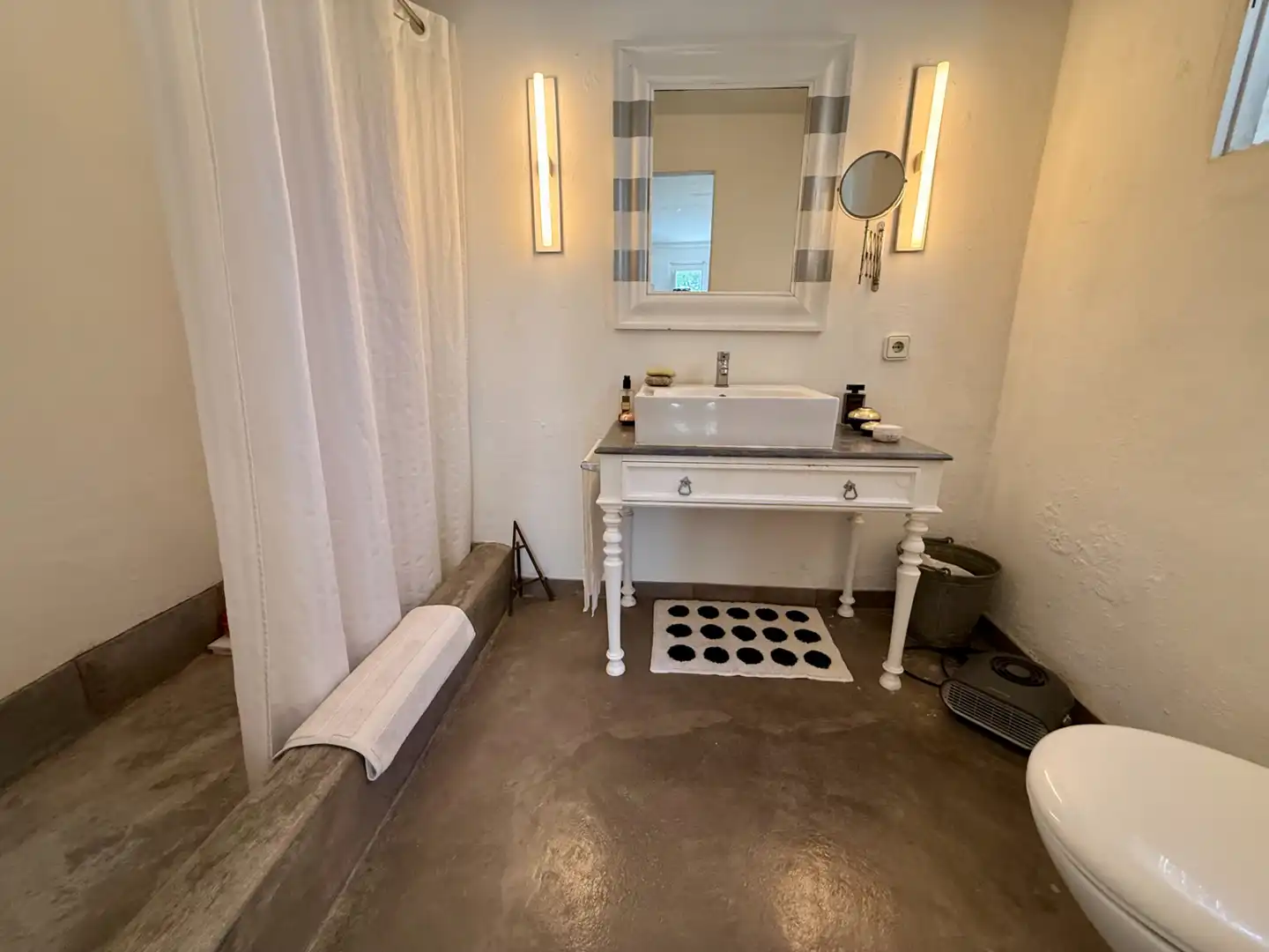 Bathroom of Country homes for sale in Santa Eulària des Riu  with Air Conditioner, Heating and Private garden