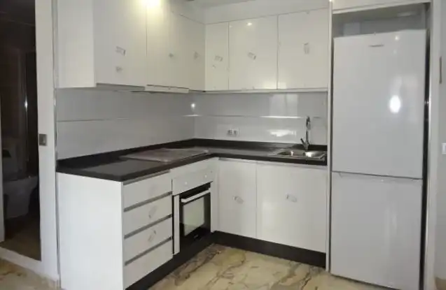 Apartament amb piscina de lloguer a Avenida Alcalde Luis Uruñuela, imagen 3