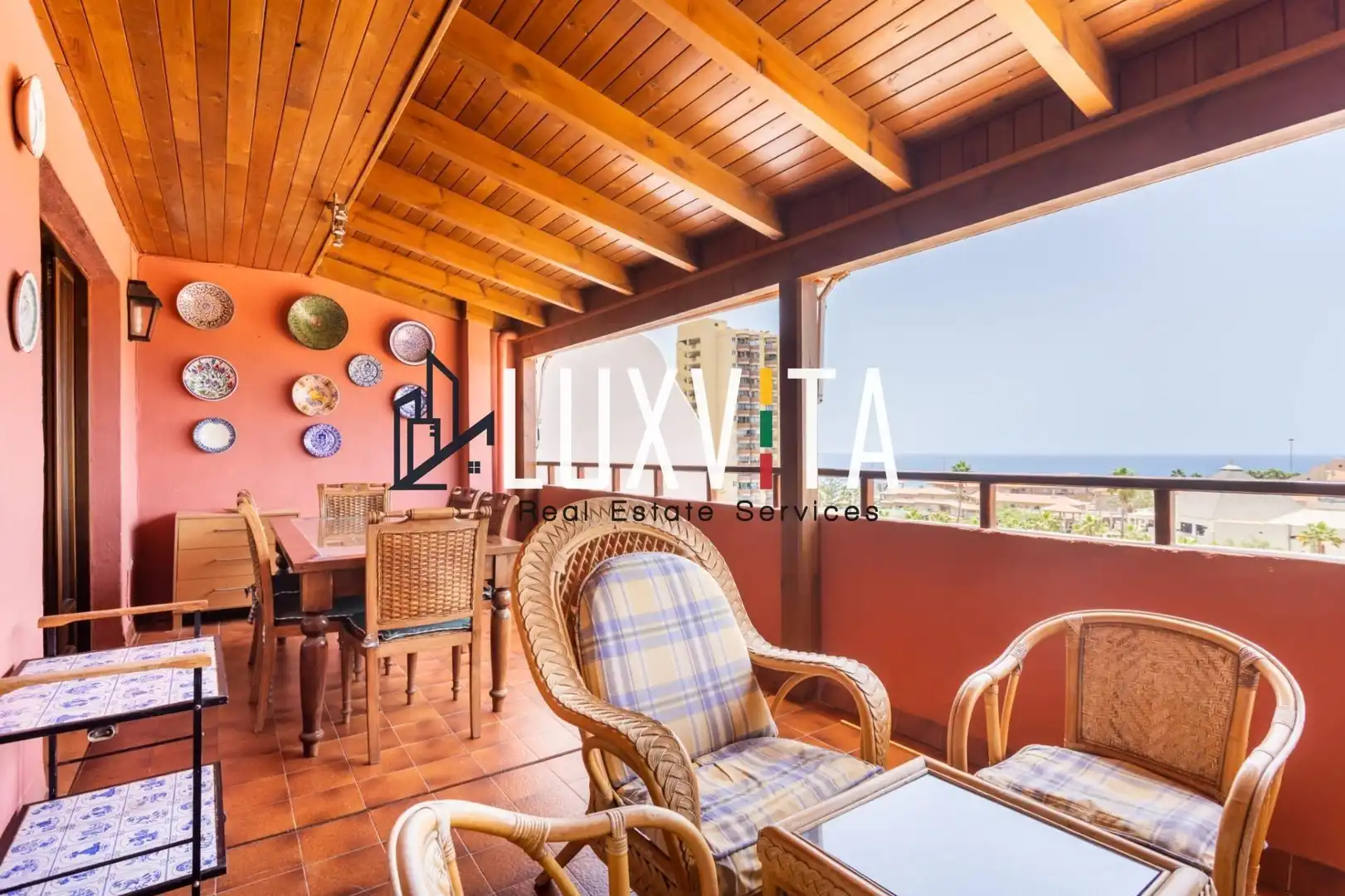 Vista exterior de Ático en venta en Arona con Aire acondicionado, Terraza y Amueblado